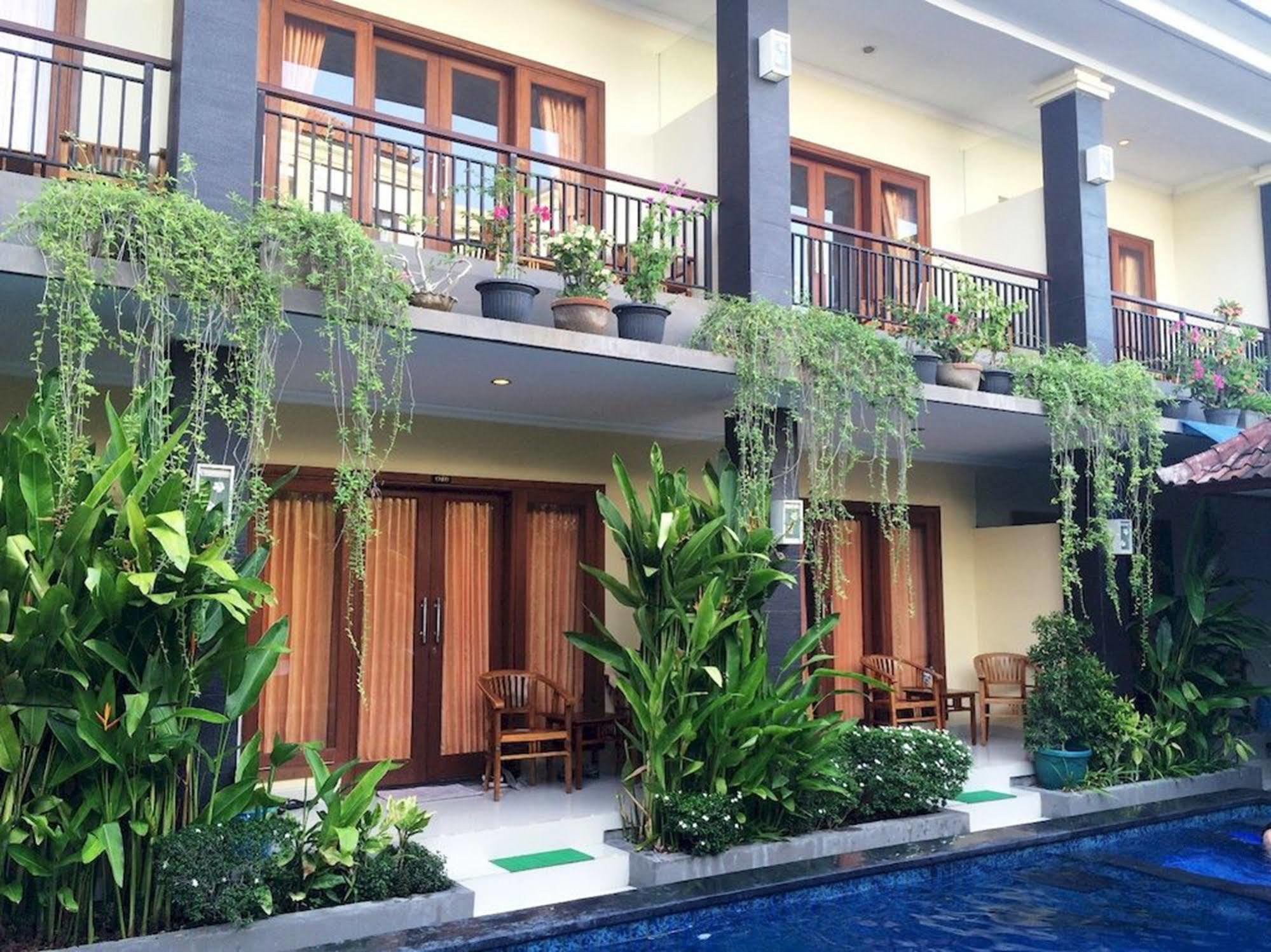Waringin Homestay Kuta Lombok Extérieur photo