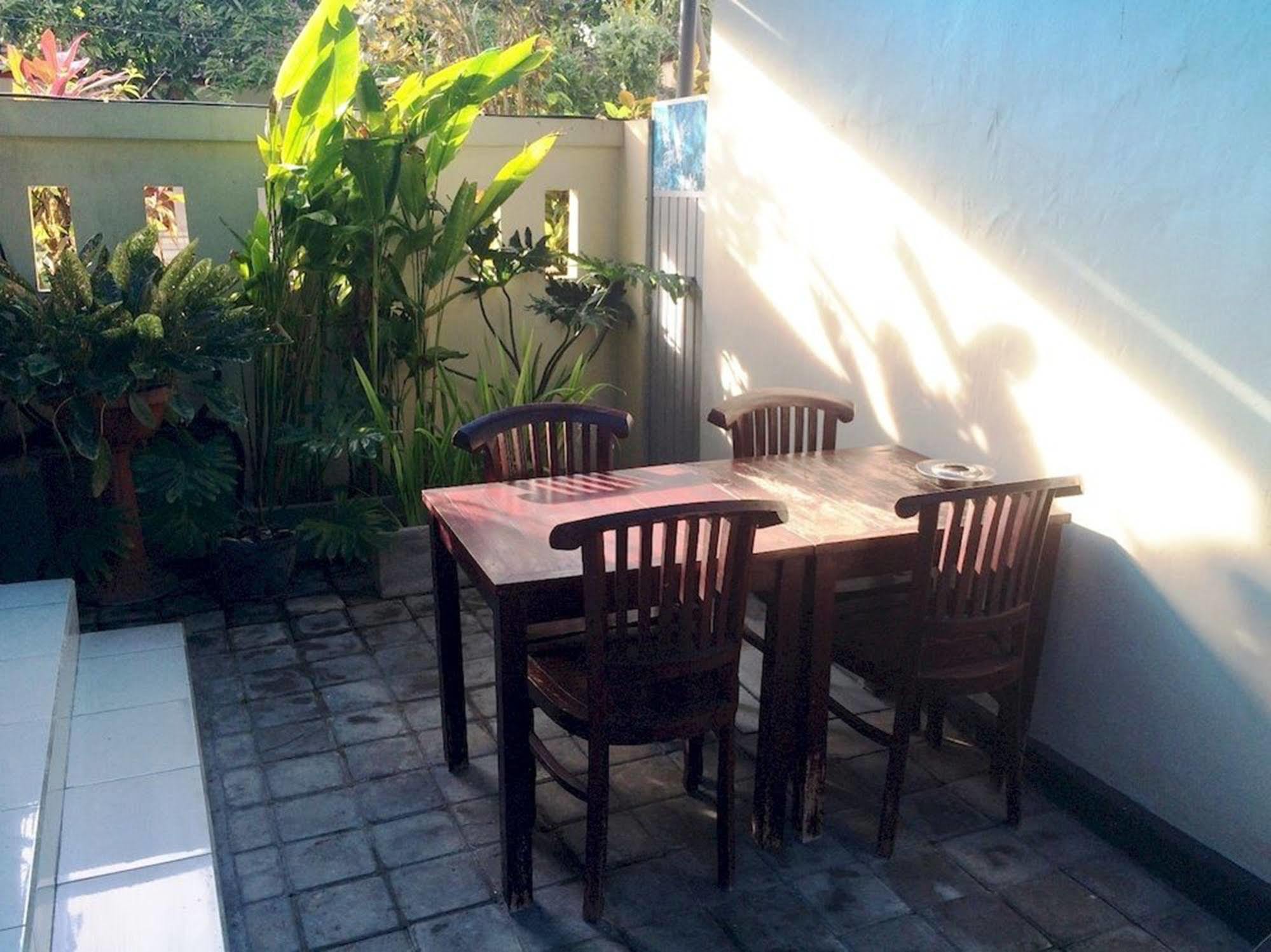 Waringin Homestay Kuta Lombok Extérieur photo