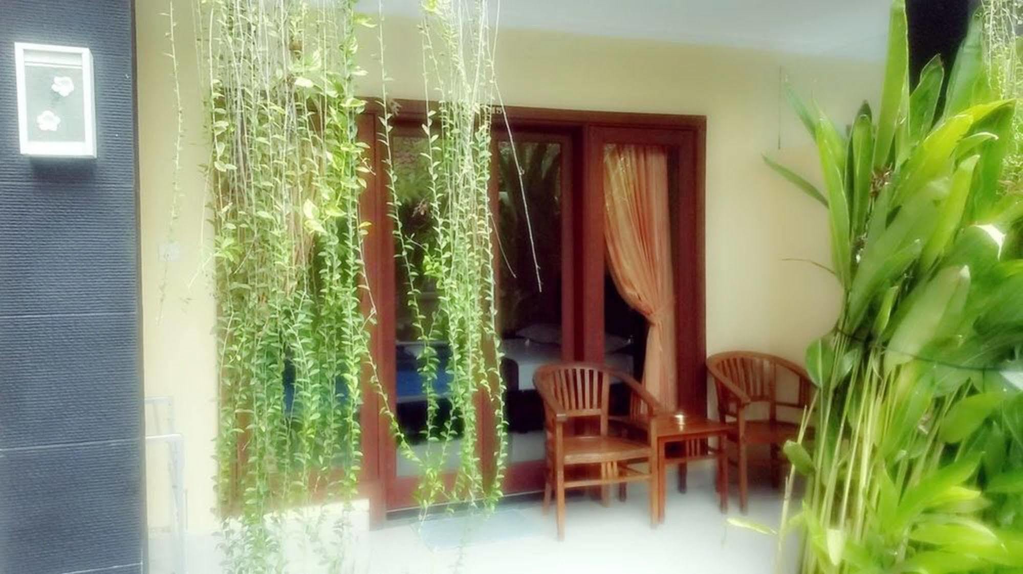 Waringin Homestay Kuta Lombok Extérieur photo